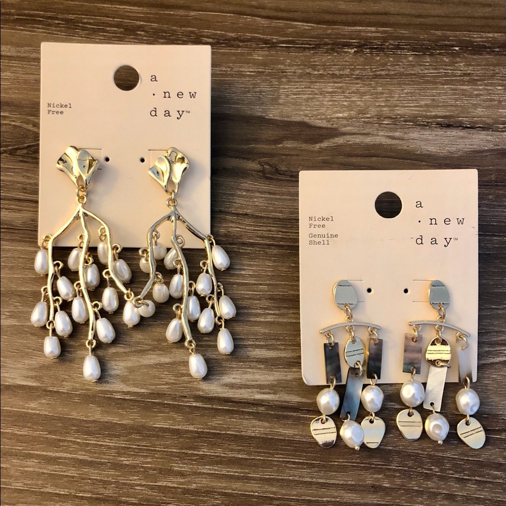 Two pairs of earrings